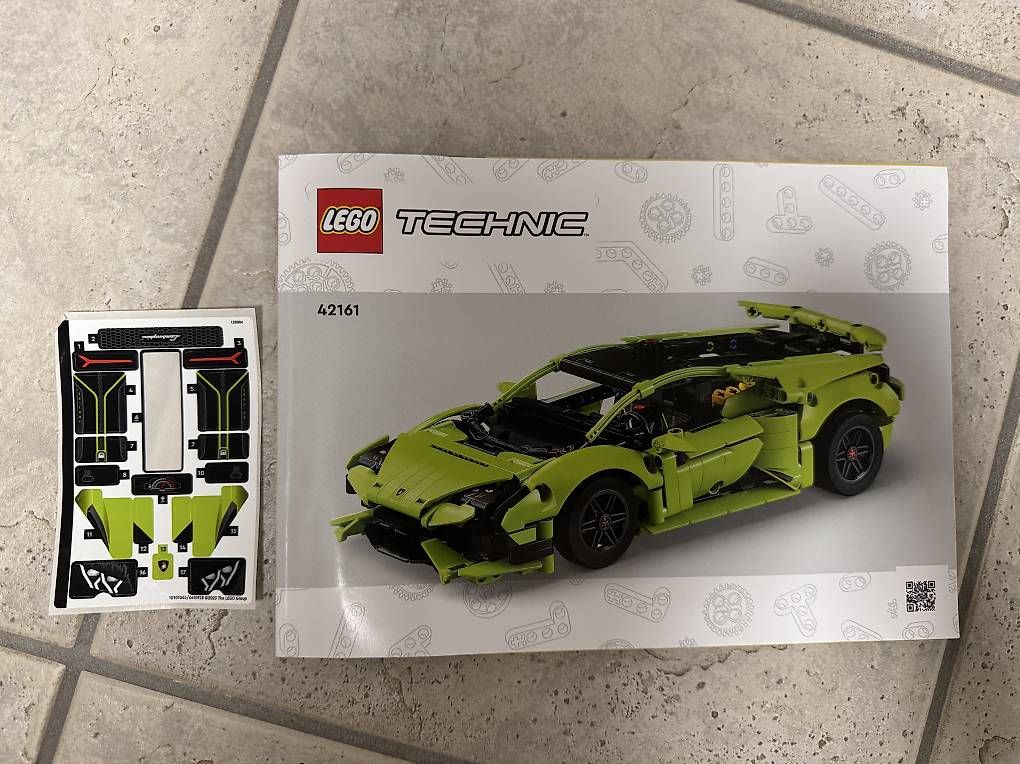 Lego Giocattoli: Lego Technic 42161 Lamborghini Huracan komplett – Usato da Adliswil venduto da KB43VER 3