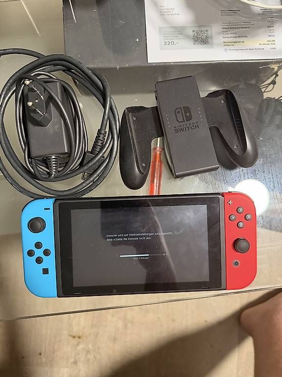 Konsolen: Nintendo switch 1  – Gebraucht aus Remetschwil von livio2002. 1