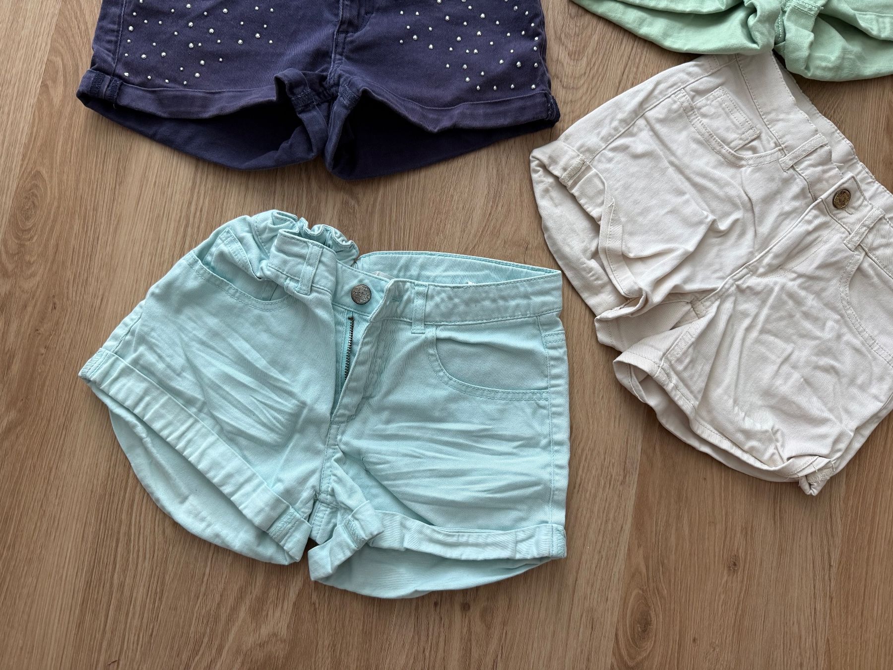 H&M Lotti & Set di vestiti: 4 Shorts Kurzhosen Gr.152 – Usato da Sarnen venduto da Pinoccio6 1