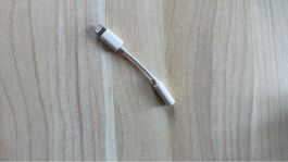 Apple Lightning auf 3.5mm Klinkenadapter neuwertig