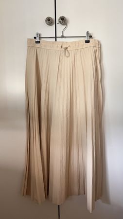Gonna Zara plissettata beige taglia L usata