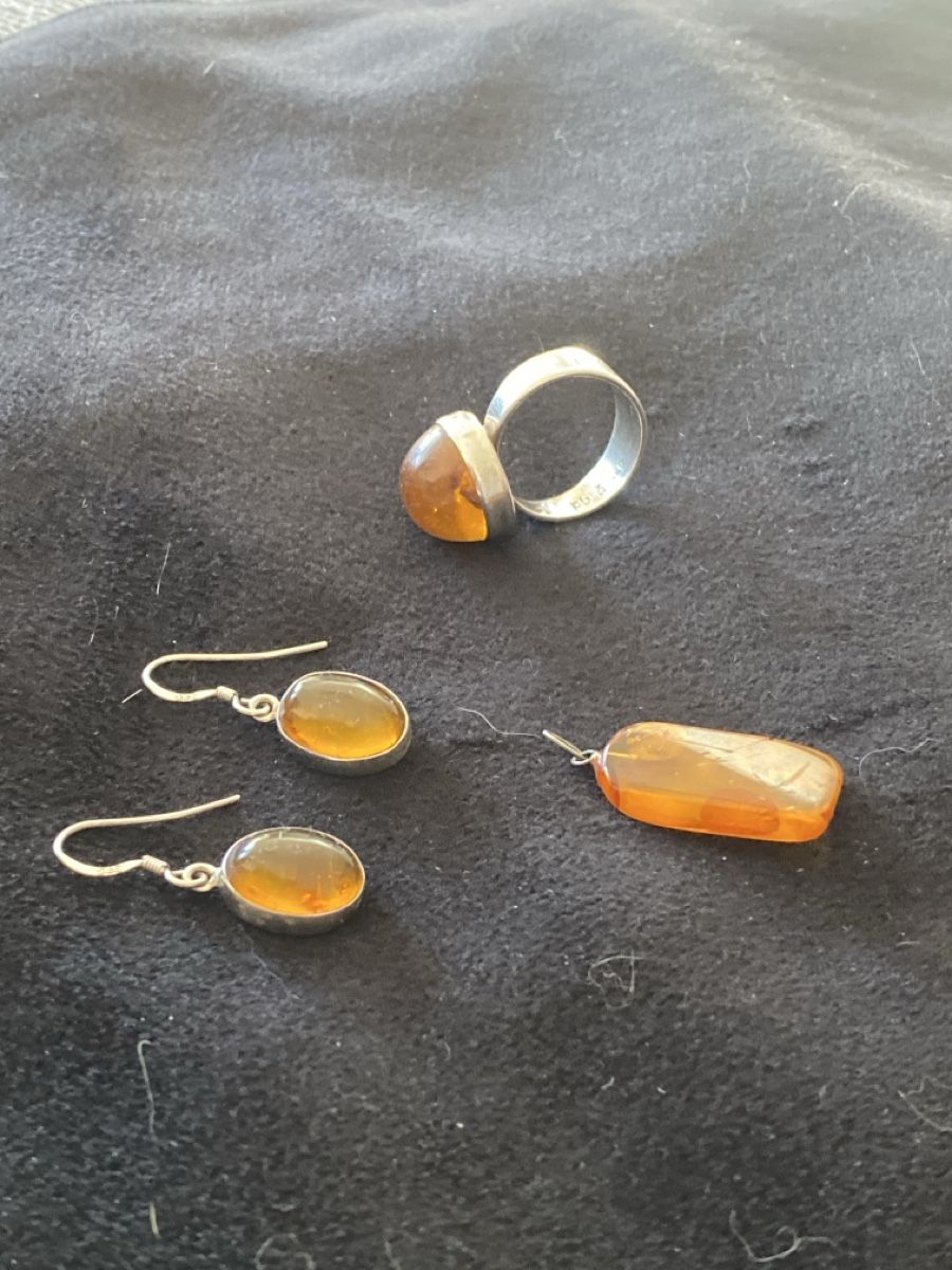 Altri gioielli: Bernstein Schmuck Set 925 Silber Ring Ohrringe Anhänger Vint – Usato da Läufelfingen venduto da Alles_Garantie