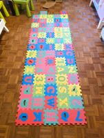 Buchstaben und Zahlen Puzzle Matten zwei Stück
