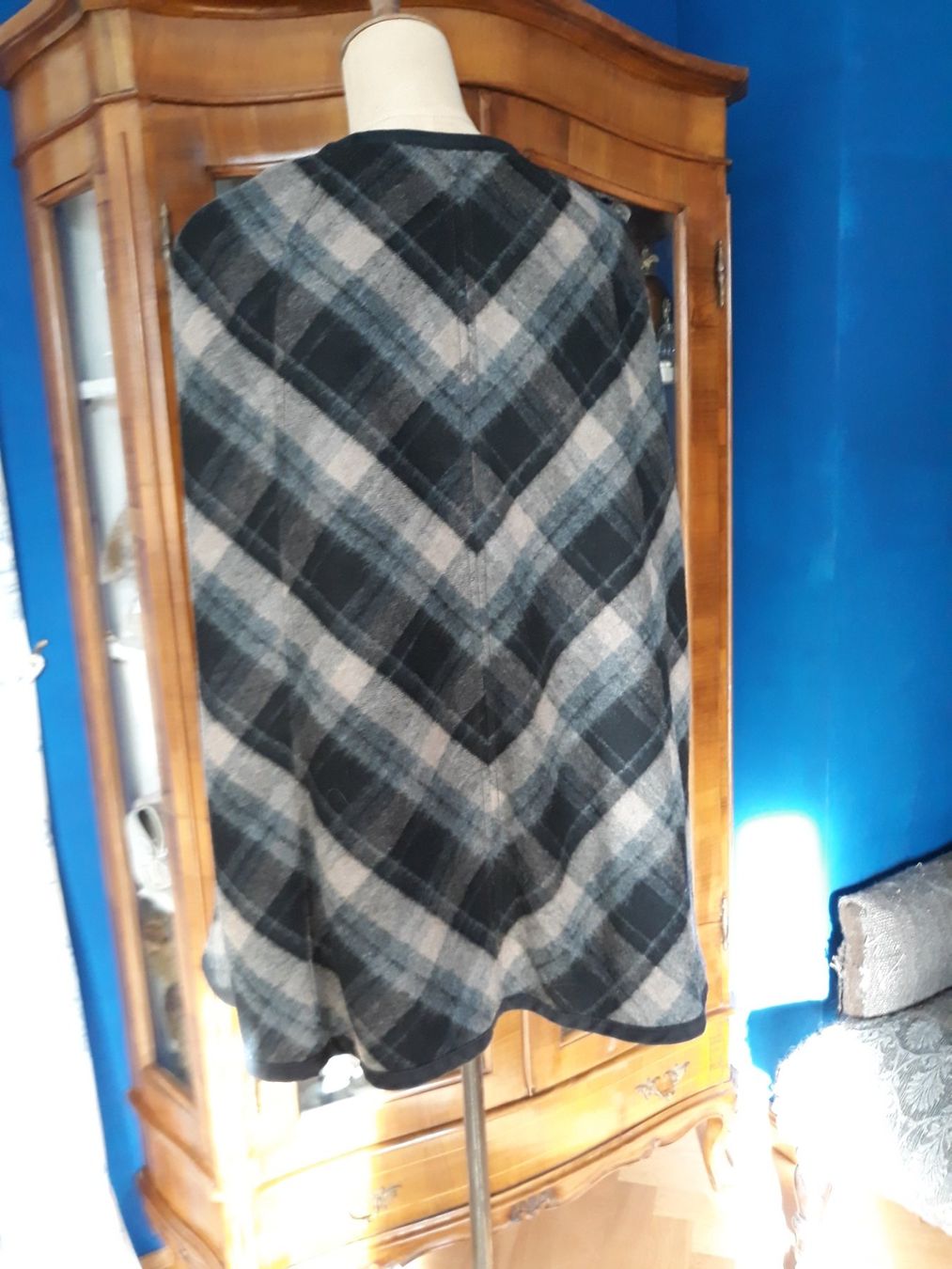 Zara Altro in Moda donna: Klassisches Cape von Zara Gr. M – Usato da Romanshorn venduto da Hanibal424 6