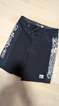Quiksilver Badehose aus Australien Grösse 152 - 158 