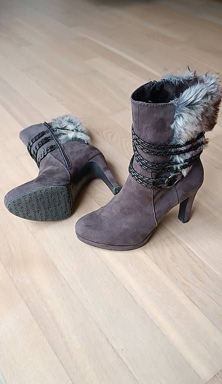 Tamaris Scarpe da donna: Tamaris Stiefeletten 38 – Usato da Sachseln venduto da WertvollWeiter 1
