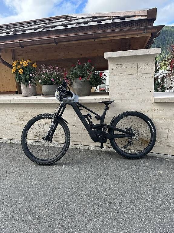 Canyon Velos: Canyon Torque ON CF8 - E-Bike – Gebraucht aus Pontresina von inf_p9kg 1