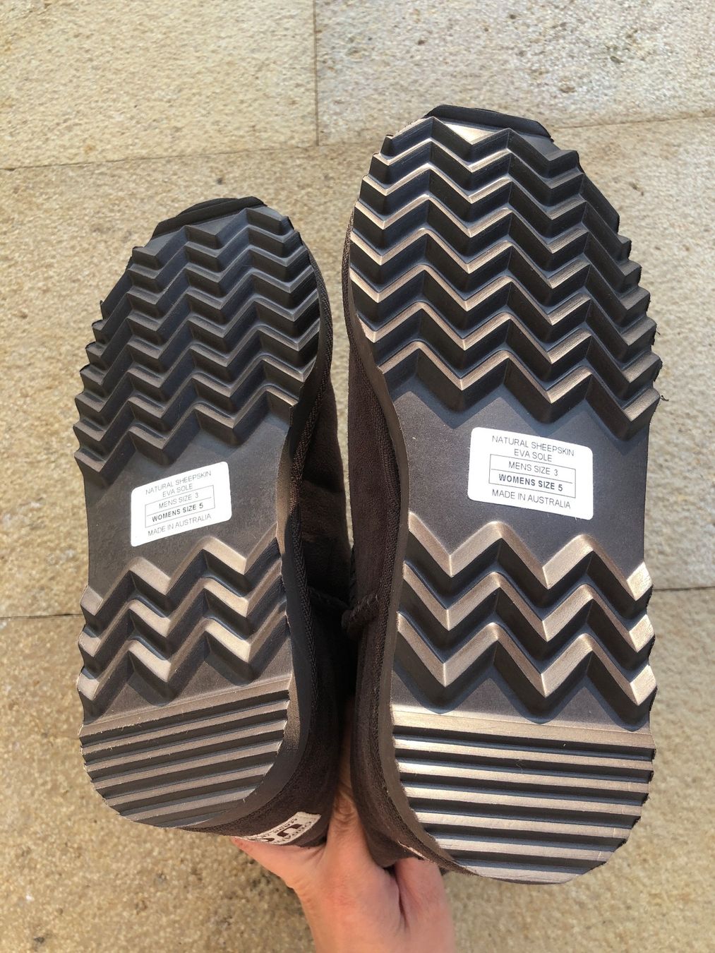 Scarpe per cavalli: UGG Schuhe – Nuovo (secondo la descrizione) da Wetzikon ZH venduto da yirenai 3