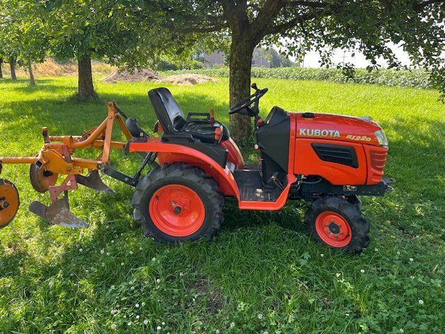 Kubota Tracteurs: Kubota B1220 – D'occasion à Bischofszell par Variant01 1