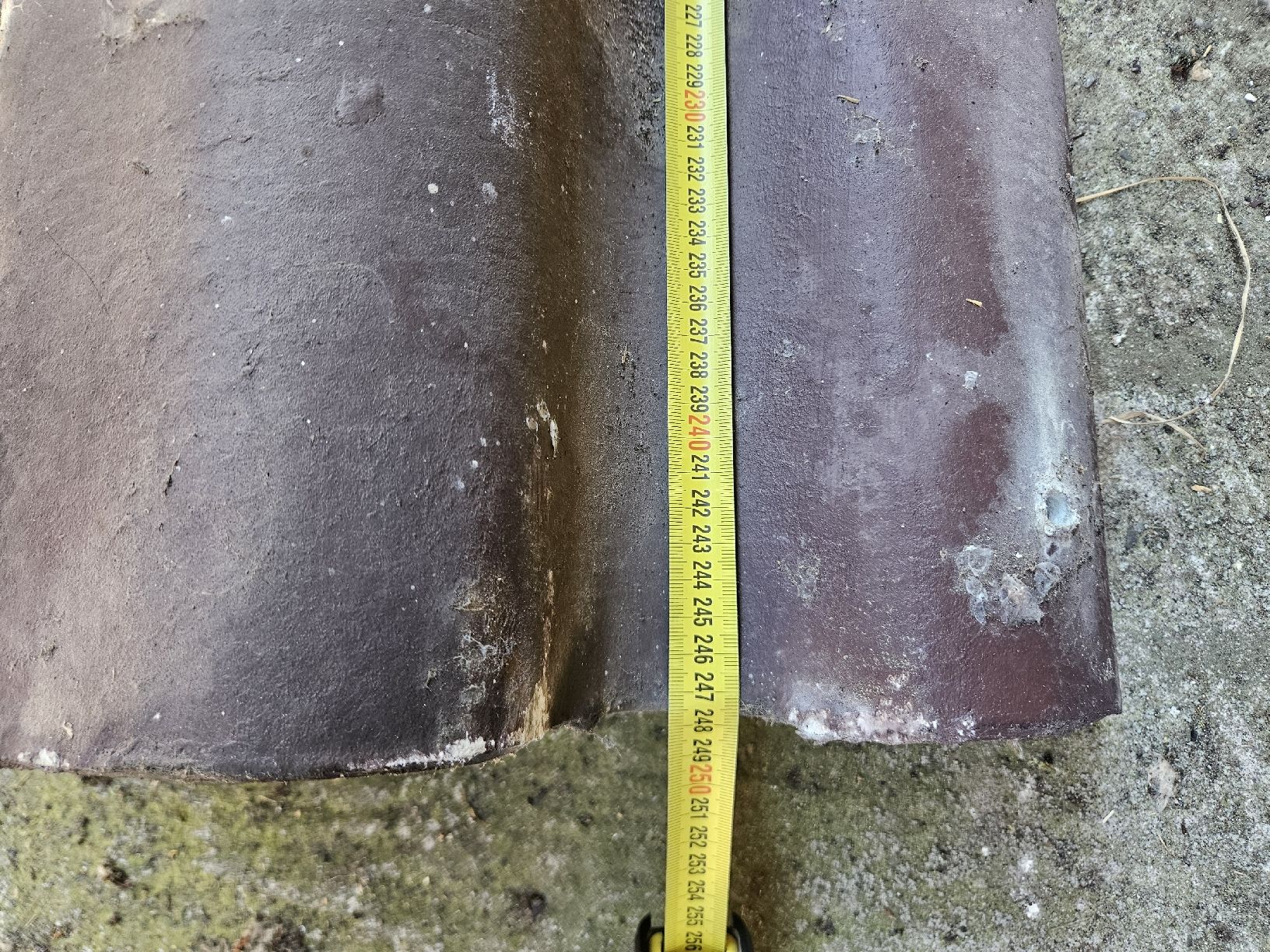 Altri materiali da costruzione: Eternit Dach Ortsabschlüsse 2.48m L/R – Usato da Subingen venduto da honigbuur 3