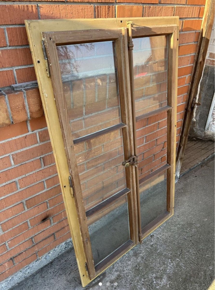 Finestre: Zu verkaufen ein Wunder schönes Eichen Fenster – Usato da Gwatt (Thun) venduto da ate_6ng8