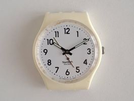 Defekte Swatch-Uhr – weiss mit schwarzen Zahlen - 34 mm