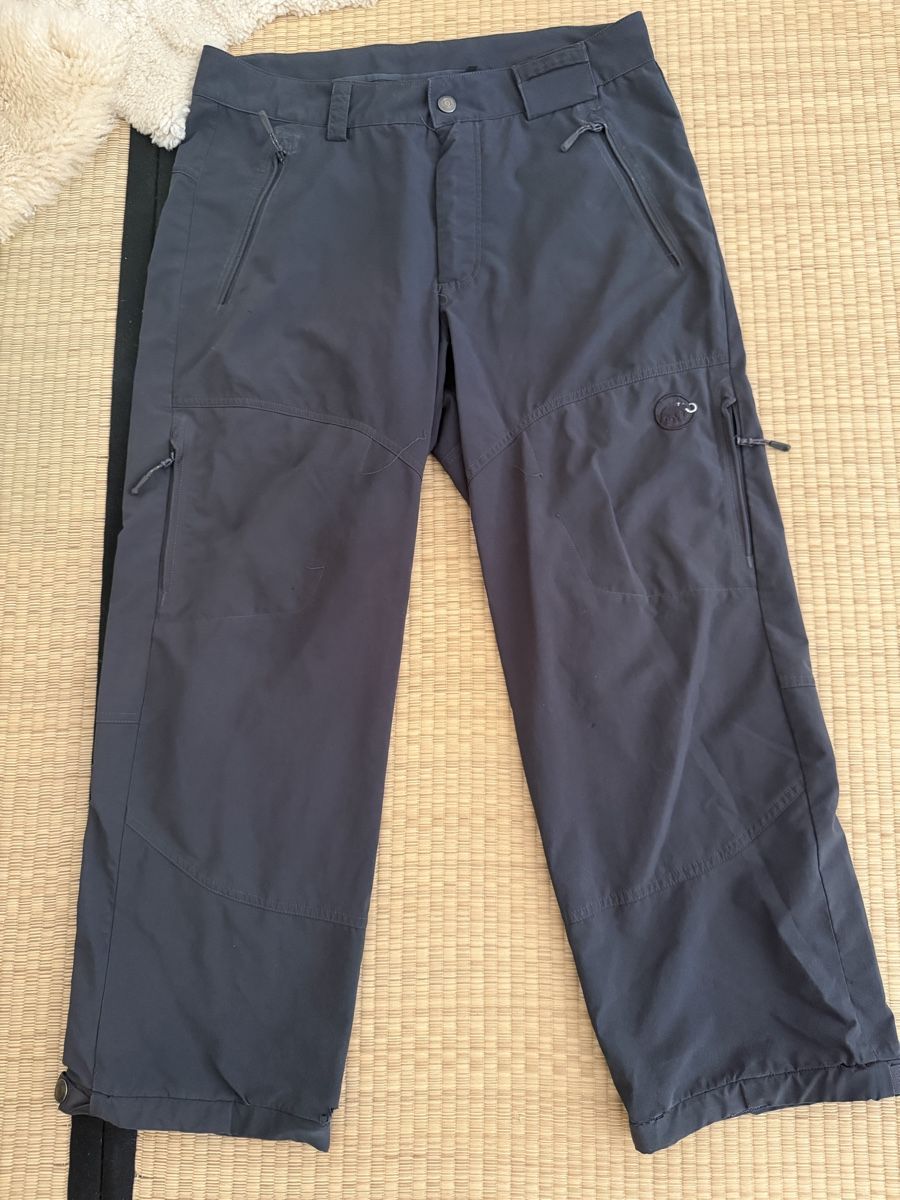 Mammut Hosen: Mammut Trekking Pants Size L, Grey – Gebraucht aus Basel von bod_zv56