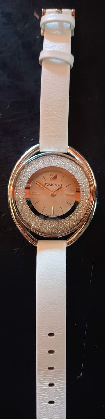 Swarovski Montres: Crystalline Oval  – D'occasion à Domat/Ems par pas_ngx7