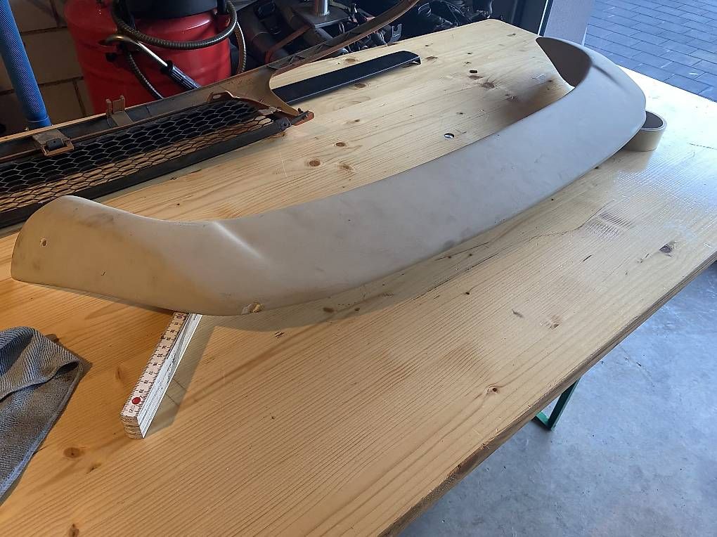 Alle Autoersatzteile: Heckspoiler mattig zu VW Golf 5  – Gebraucht aus Escholzmatt von fatattack13