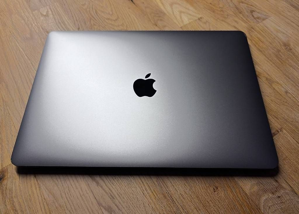 Notebook: Apple MacBook Pro 13 M1 2020 8GB / 512GB – Usato da Frasnacht venduto da b3Ni