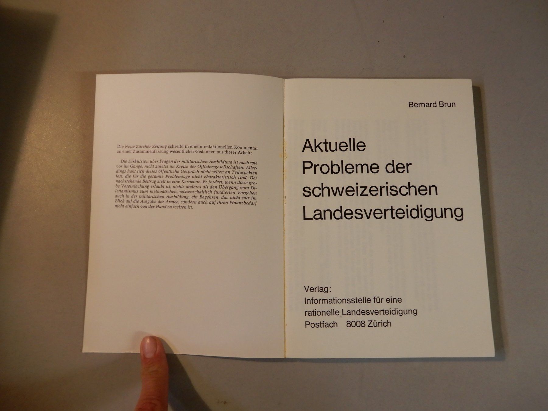 Libri: Aktuelle Probleme der schweizerischen Landesverteidigung – Usato da Erstfeld venduto da Mario_boe0 1