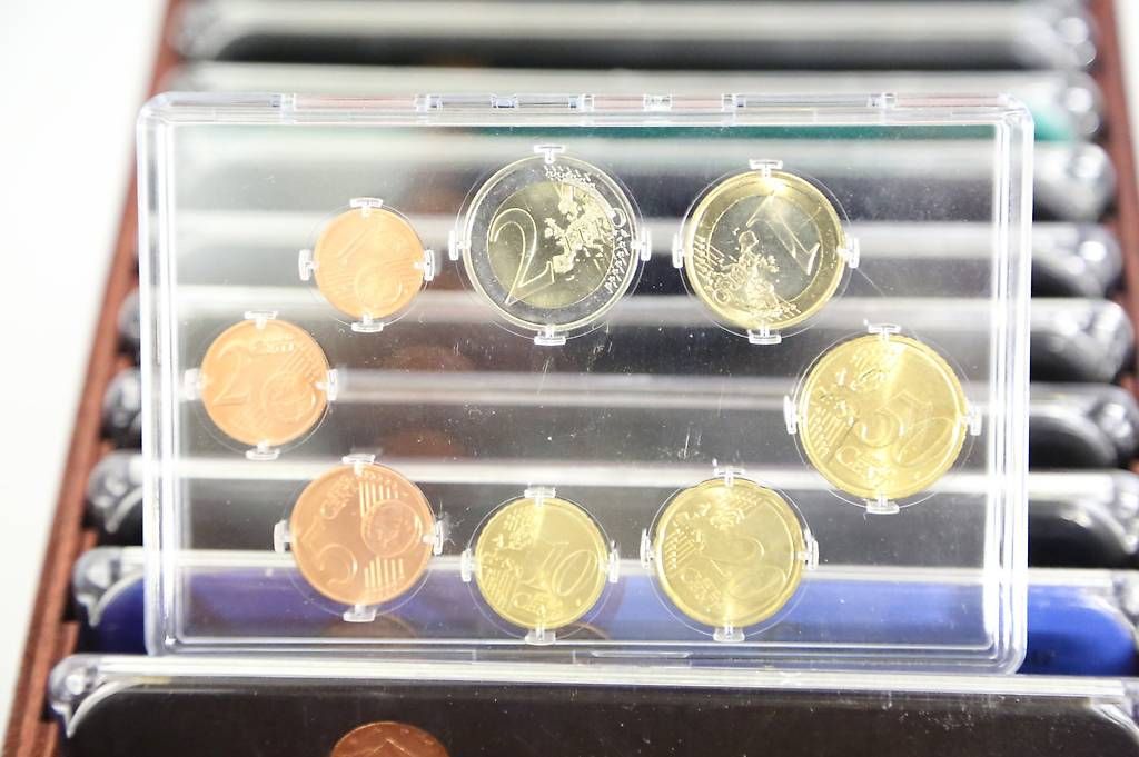 Tutti le monete: Münzsätze von EU Ländern – Usato da Reinach BL venduto da Han-Numismatik 2