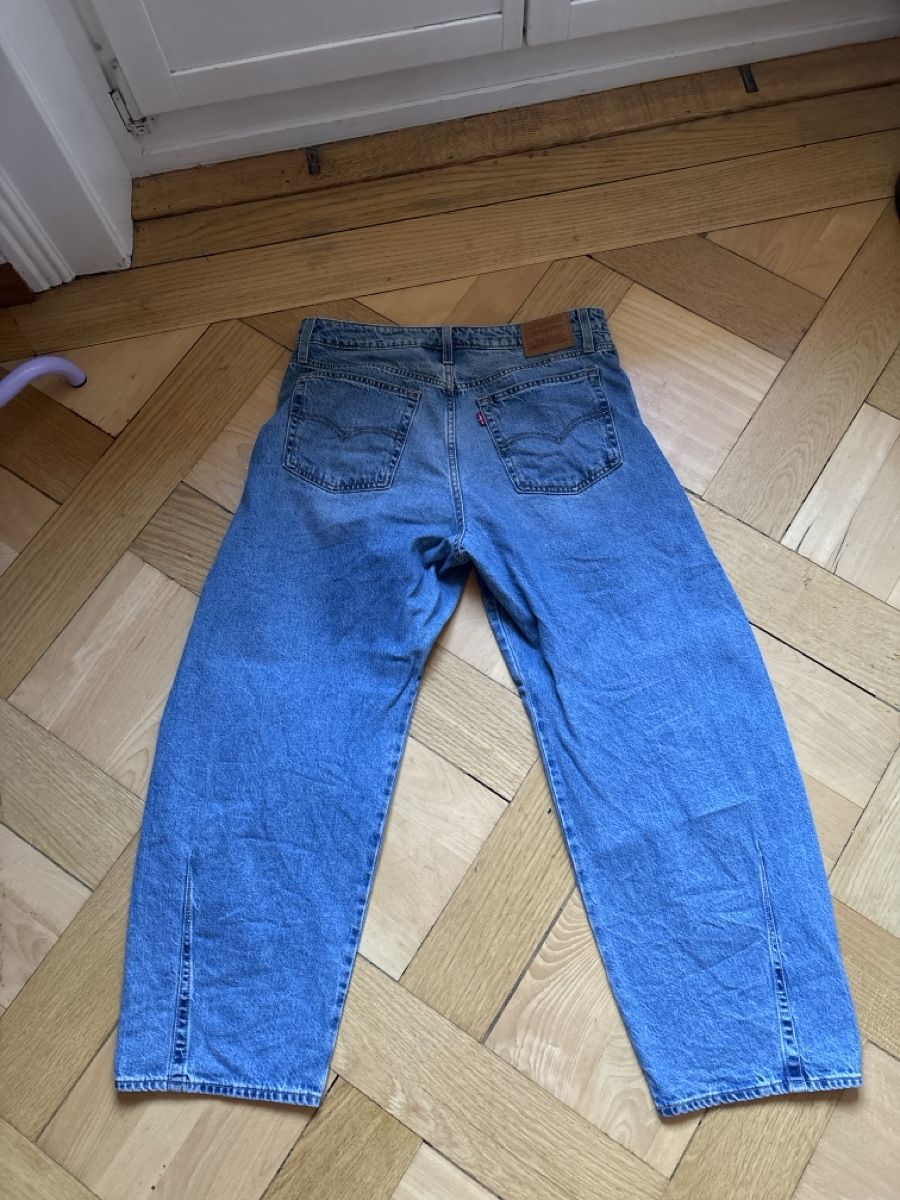 Levi's Jeans: Levis Jeans – Usato da Bern venduto da Lydiixa 2