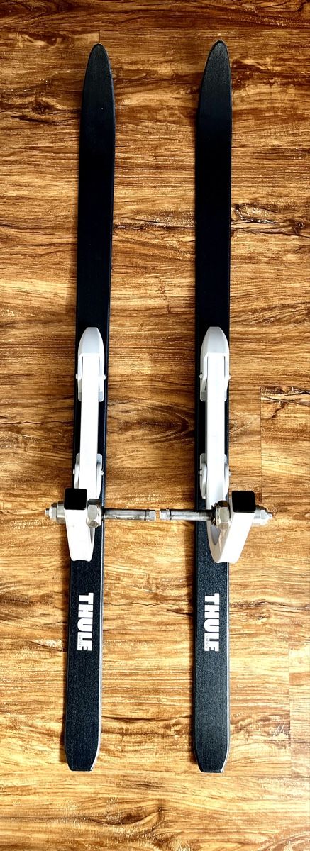 Thule Rimorchi: Thule Chariot Ski Set – Usato da Stallikon venduto da goodmorning09