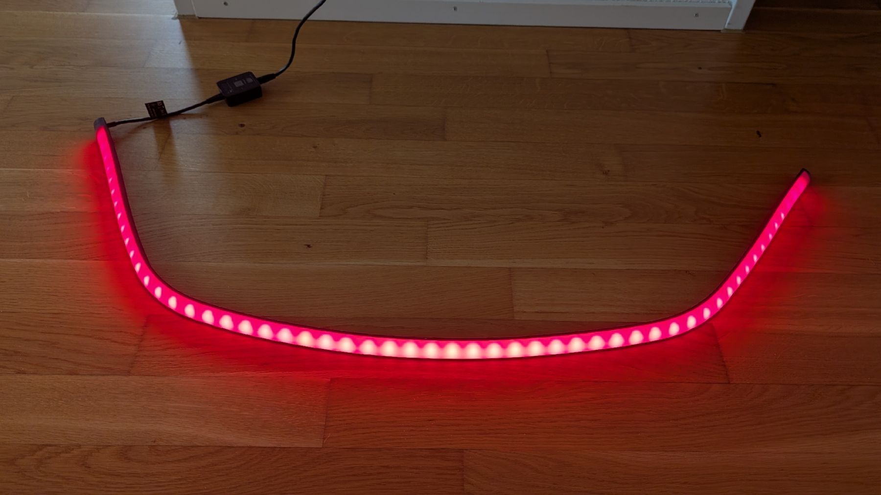 Philips Home Cinema: Philips Hue Play Gradient Lightstrip 32" / 34" – Nuovo (secondo la descrizione) da Volketswil venduto da mar_c5pv 4