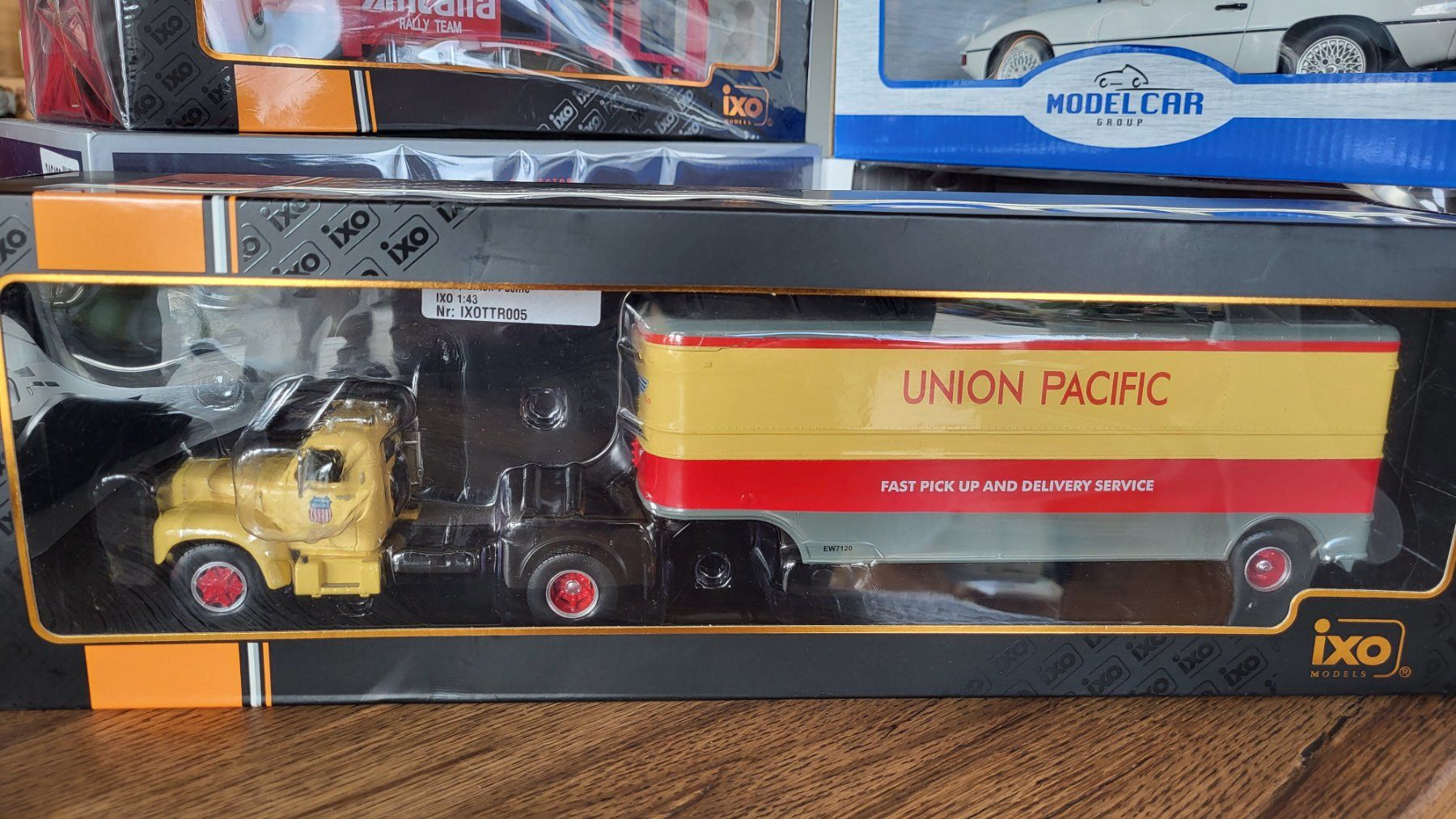 IXO Kit di modellismo & Modellini statici: Mack B61, Union Pacific 1:43 IXO – Usato da Rothrist venduto da Juana5