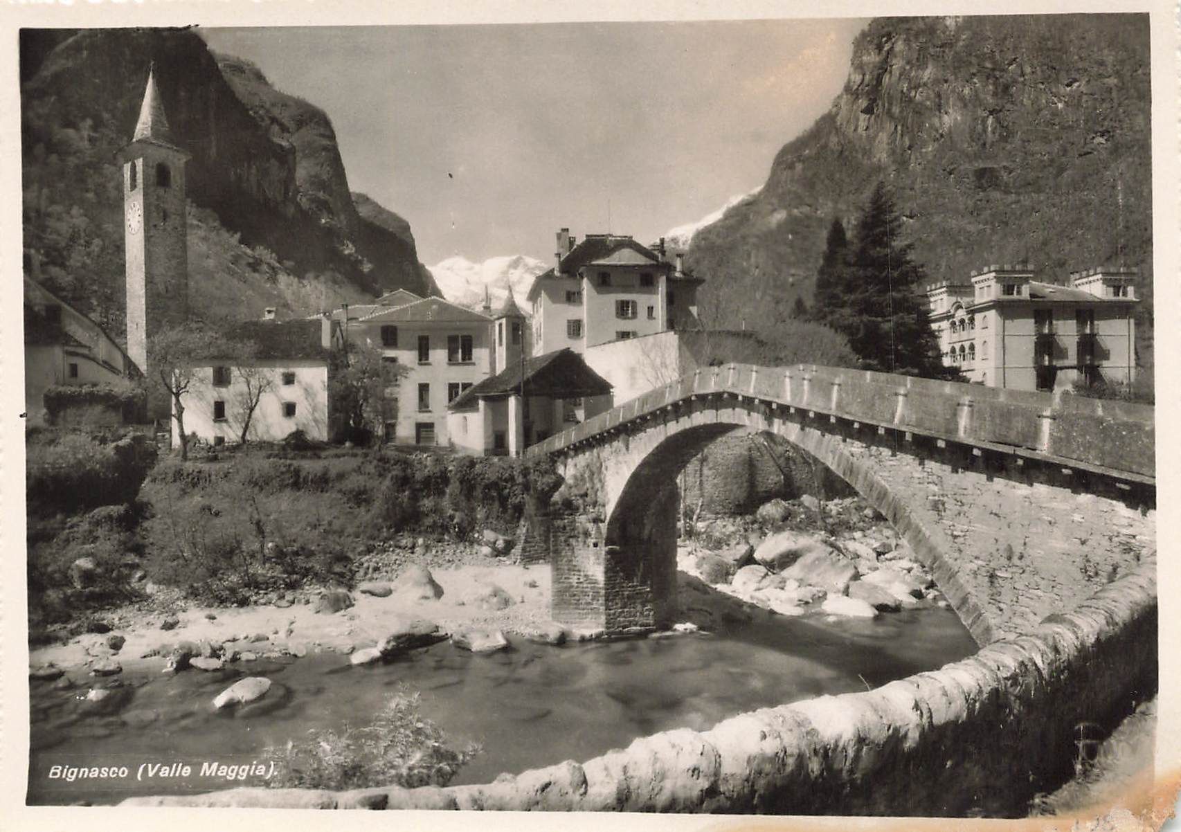 Cartoline postali: Bignasco (TI) Valle Maggia Ponte e paese – Usato da Biasca venduto da Blenio71