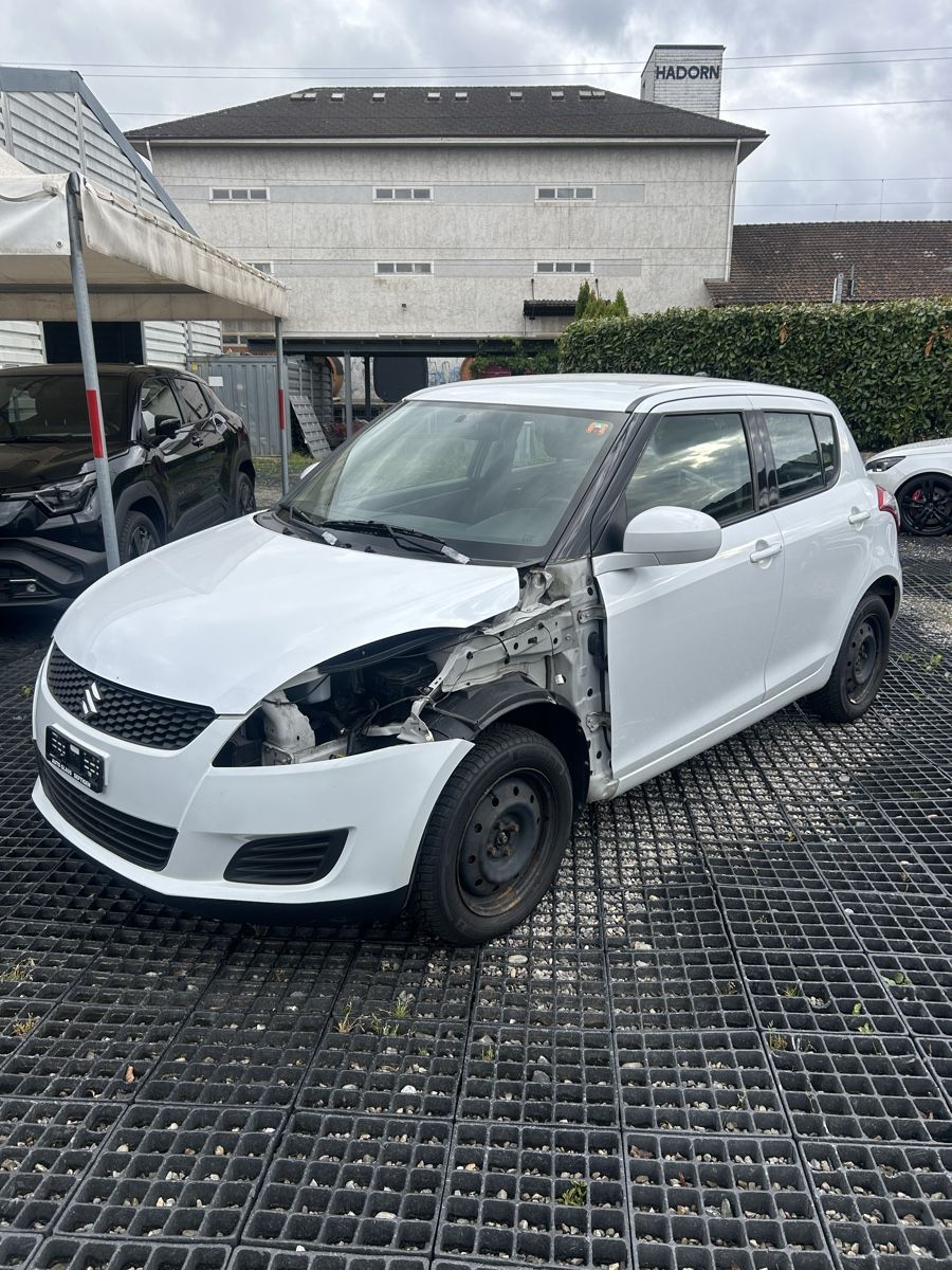Suzuki Automobili: Suzuki Swift 4x4 – Difettoso da Seftigen venduto da CREEKS2004