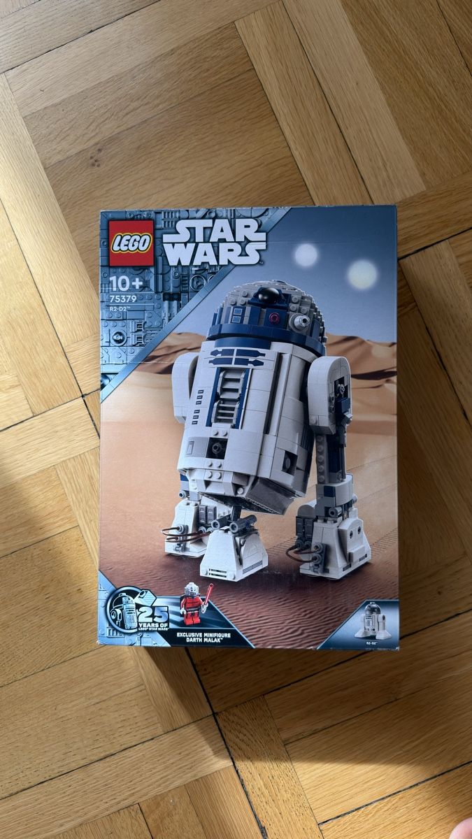 Lego Giocattoli: Lego R2-D2 – Nuovo e nell'imballaggio originale da Genève venduto da tan_h6b8 1