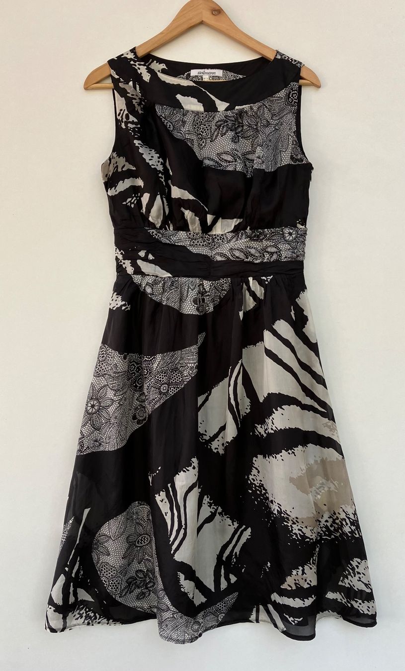 Vestiti: Steinmann Seide Kleid Gr.36 – Usato da Unterägeri venduto da Jutka_04