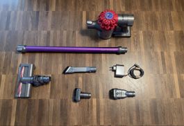 Dyson V6 Animalpro mit Zubehör-Top Zustand wenig gebraucht!!
