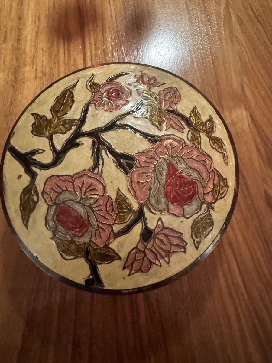 Tutte le decorazioni: Antike cloisonné Deckeldose messing emaille – Usato da Gipf-Oberfrick venduto da Iberico
