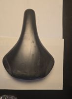Schwarzer Velosattel für Damen von Selle Royal