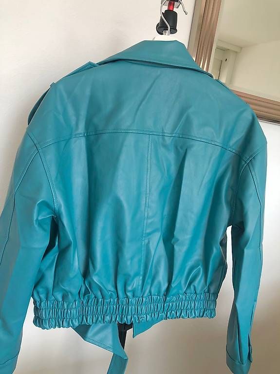 Giacche: Jacke New – Usato da Blonay venduto da art_7f87 2