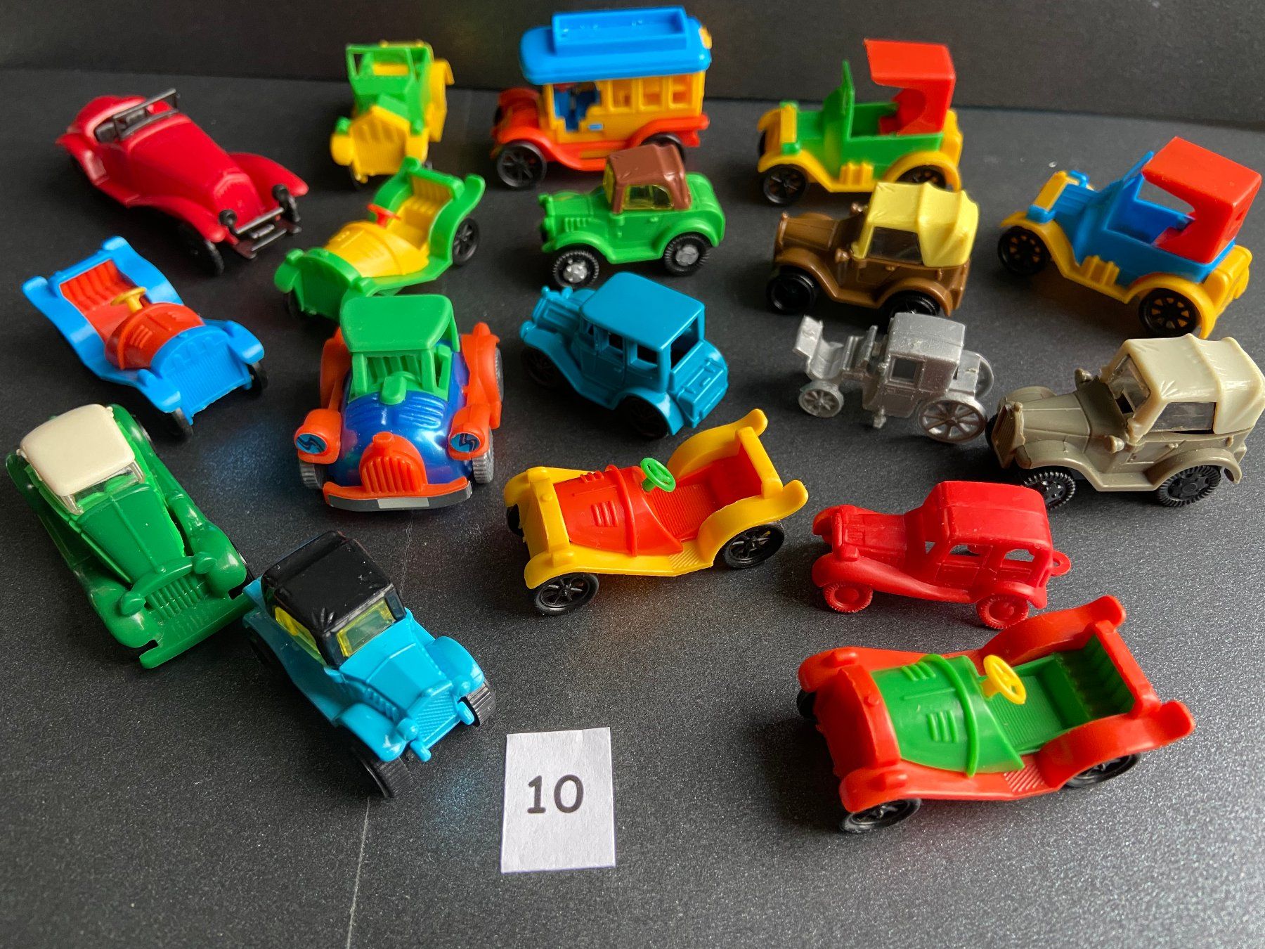 Figuren: Diverse Kunststoff Figuren – Gebraucht aus Böckten von Hansi36