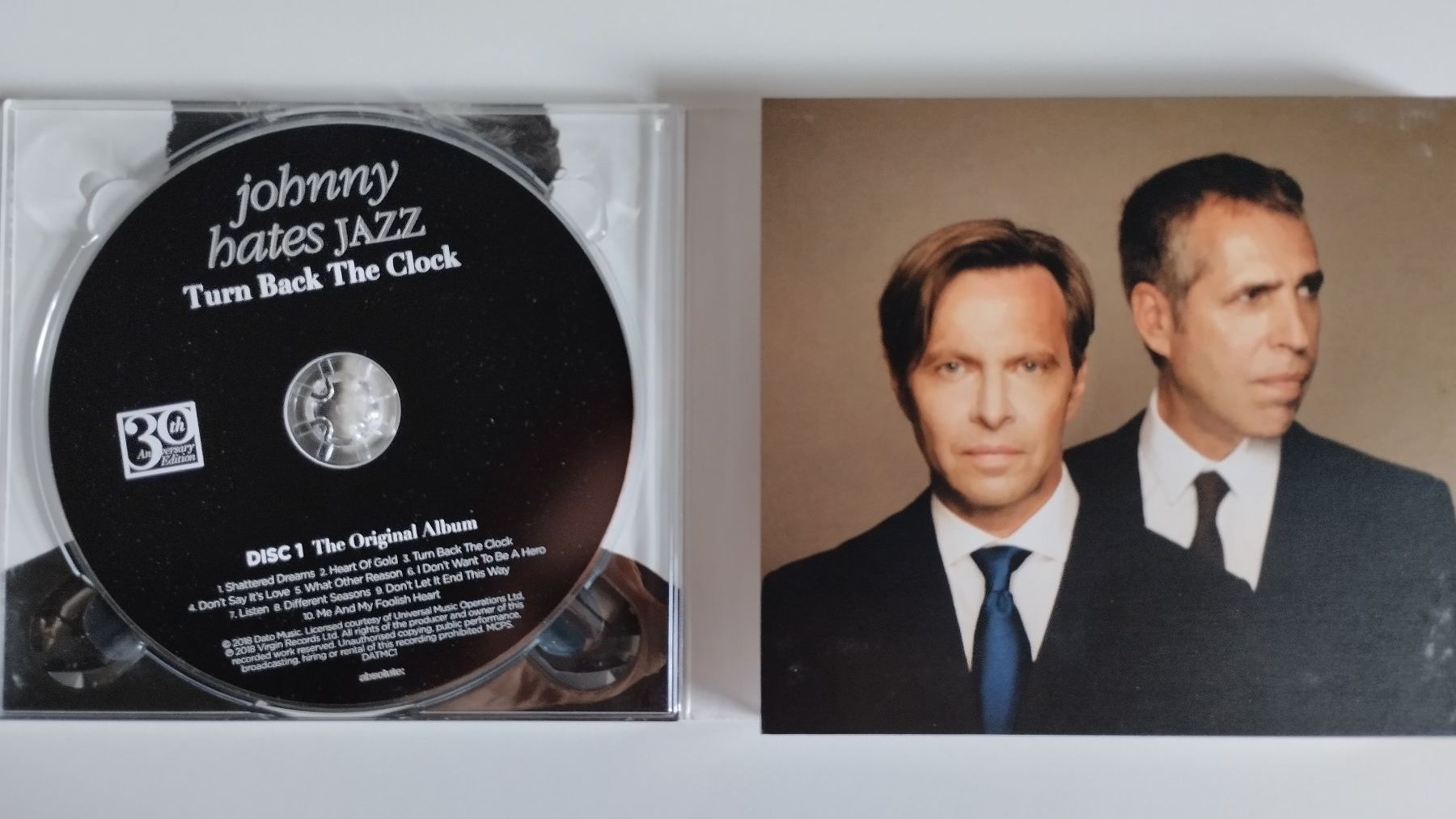 CD: JOHNNY HATES JAZZ 3-CD DIGIPACK TURN BACK THE CLOCK - RAR!! – Usato da Basel venduto da Bal-Sagoth 4
