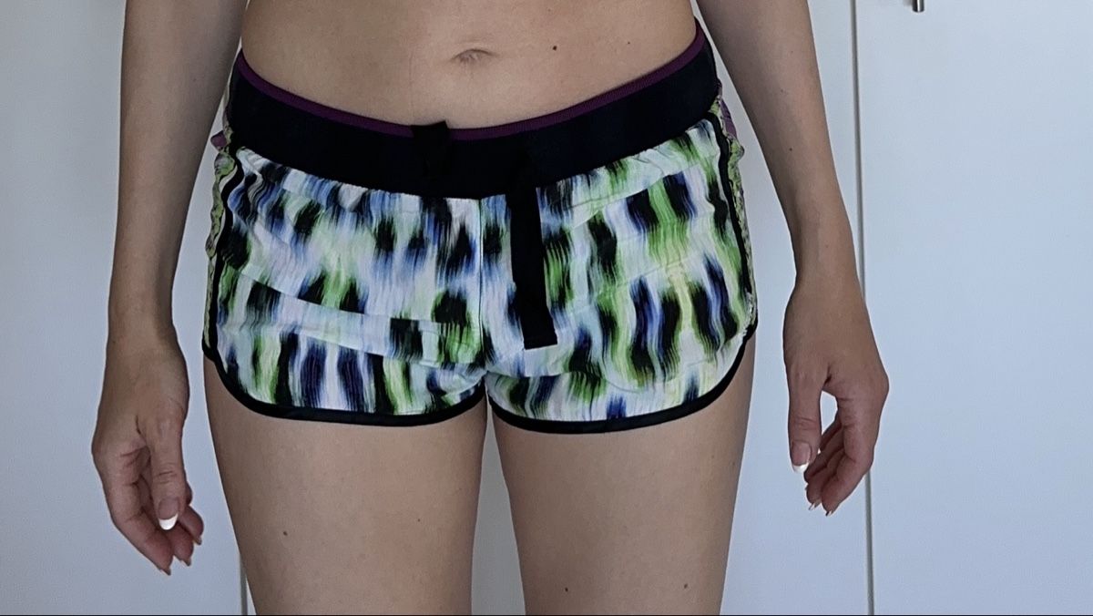 Roberto Cavalli Pantaloni: Cavalli Shorts – Usato da Bäch SZ venduto da ruslena29