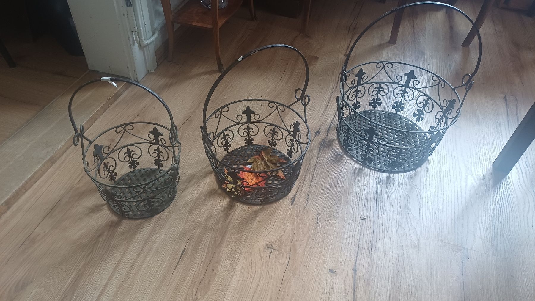 Altro per la casa: 3 Blumenkörbe aus Metall  – Usato da Flawil venduto da Pinkmalibu