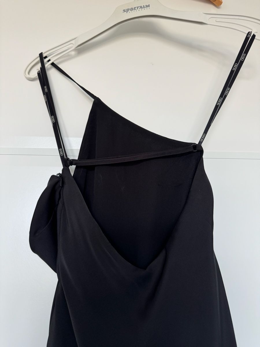 Robes: ASOS Design Kleid – Neuf (Voir description) à Zürich par mad_2dwc 4