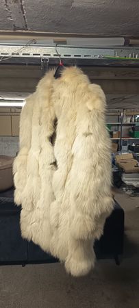 Warmer Wintermantel: Edler Vintage Pelzmantel