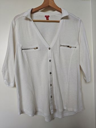 Guess White V-Neck Roll-Sleeve Button-Up Top Size L 🤍