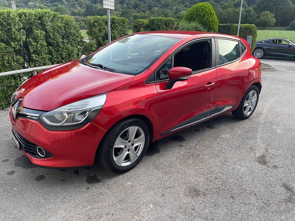 Renault Autos: Renault Clio – D'occasion à Lugano par Cbr840328