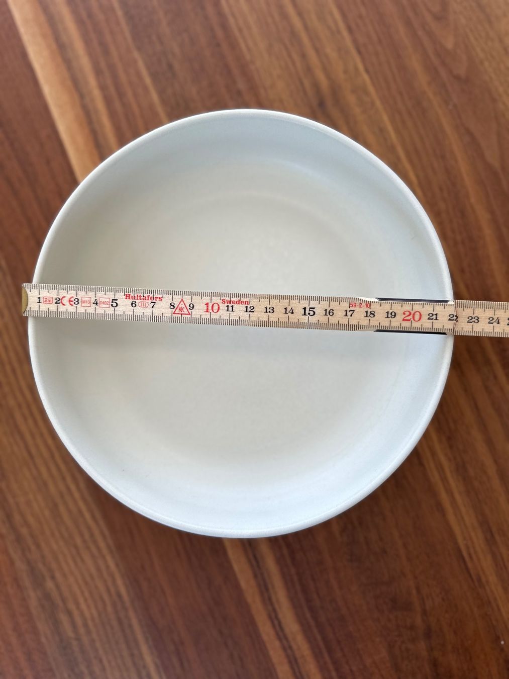 Ciotole: Schüssel - À TABLE - NP: CHF 25.- – Usato da Märstetten venduto da fab_wf2v 2