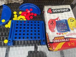 4 gewinnt für unterwegs komplett
