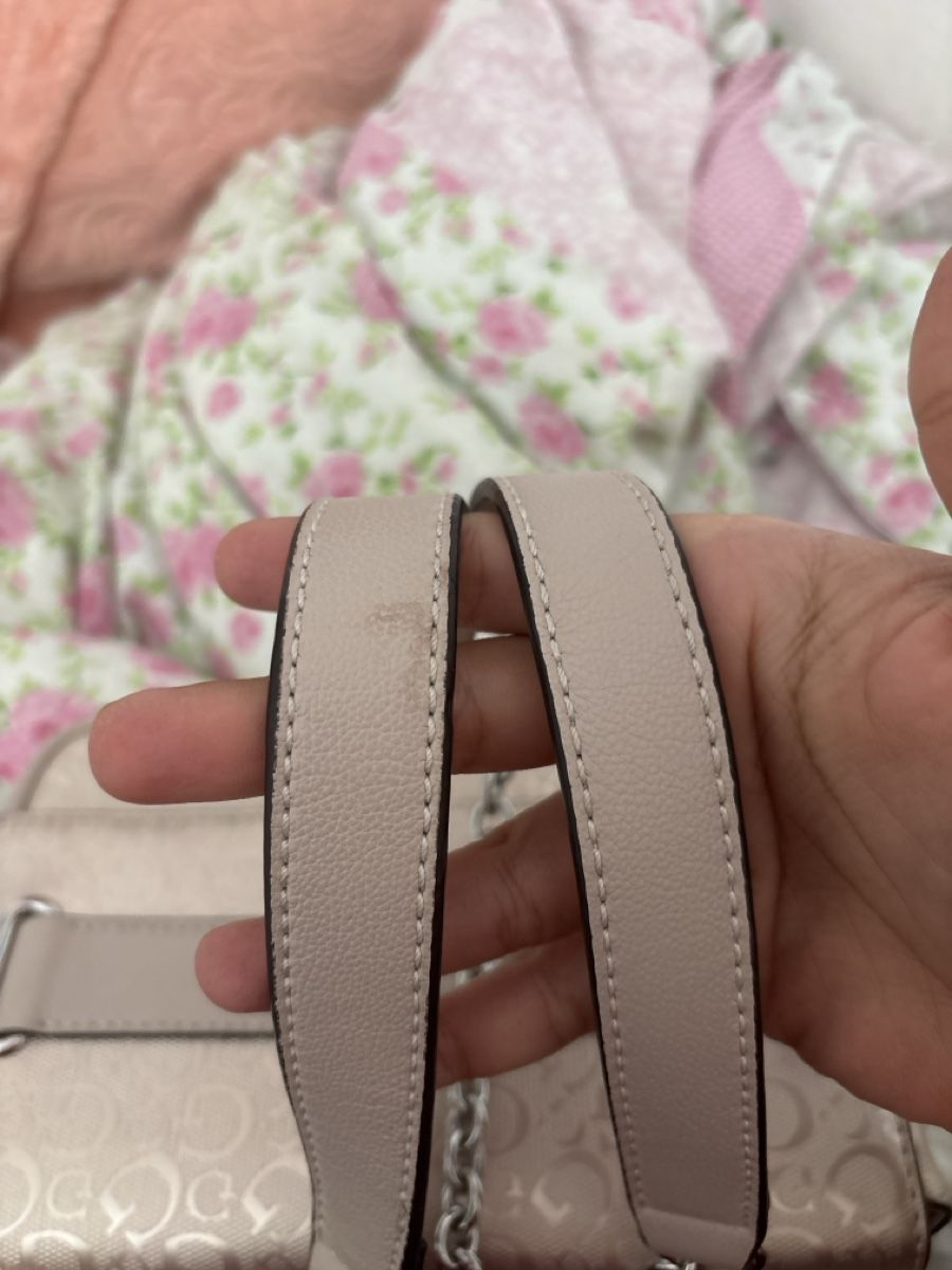 Guess Borse da donna: Guess Tasche  – Usato da Dübendorf venduto da ame_g69g 4