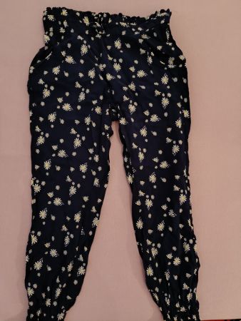 Neue leichte Sommerhose 122 (128)