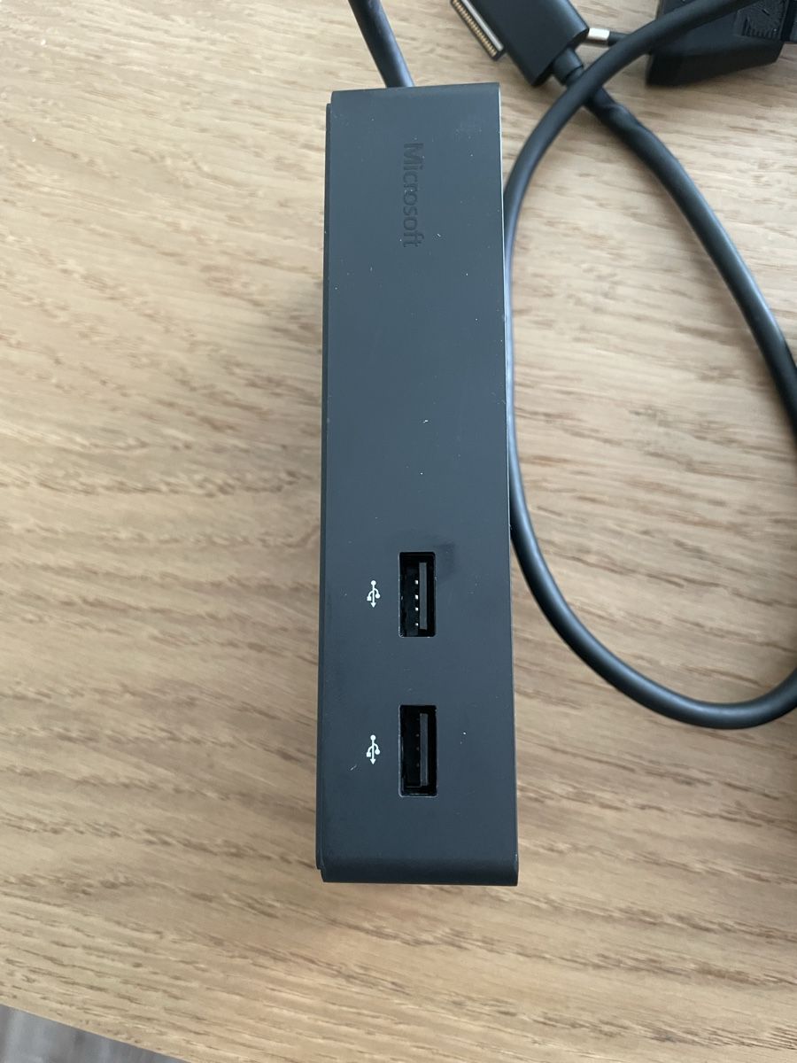 Microsoft Docking station: Microsoft Surface Dock (1661) inkl. Netzteil 90W – Usato da Rümlang venduto da pio_92xb 2