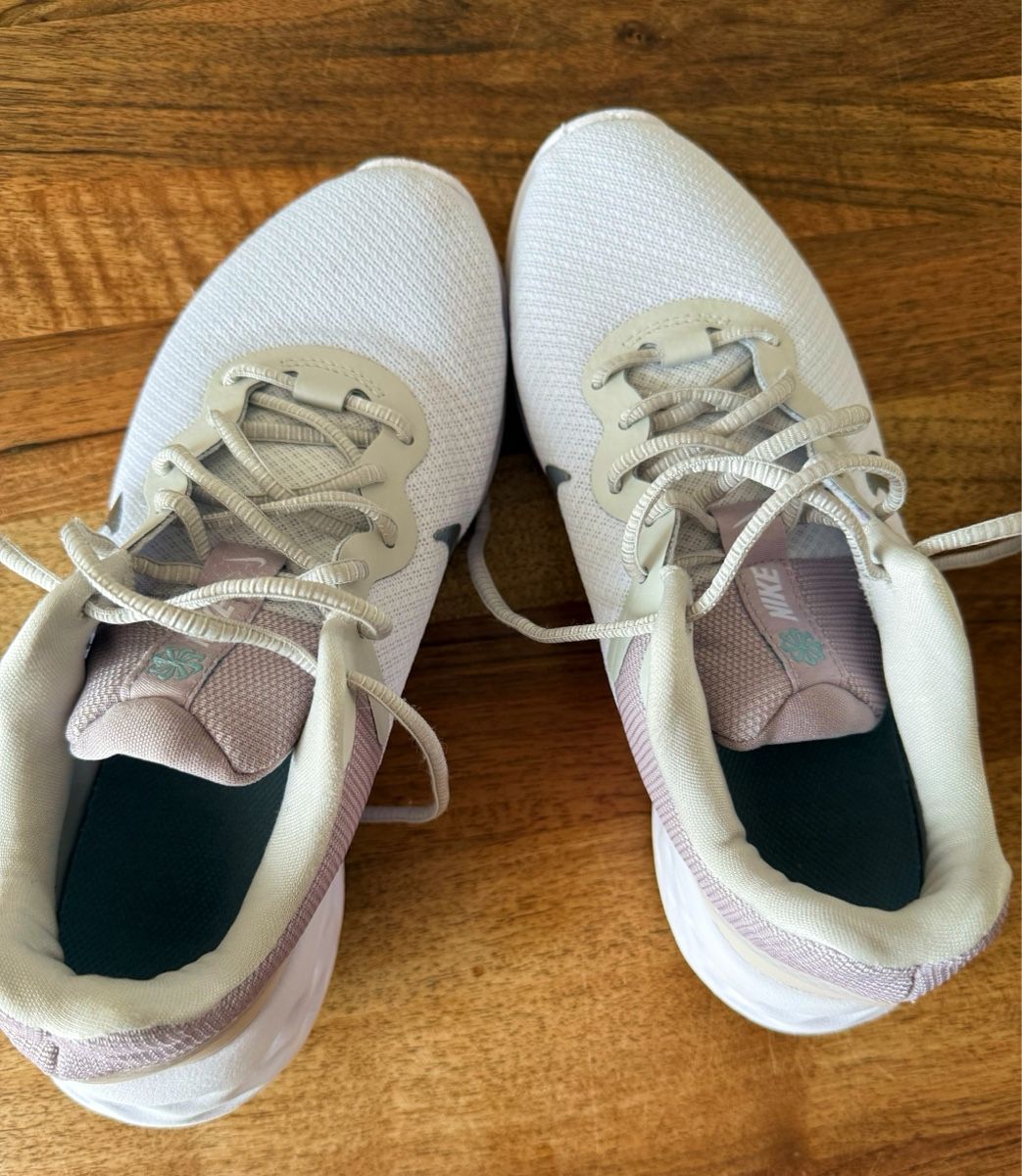 Nike Scarpe per ragazze: Nike Sport/Running Schuhe Grösse 38.50 – Usato da Horgen venduto da adr_6ynz 6