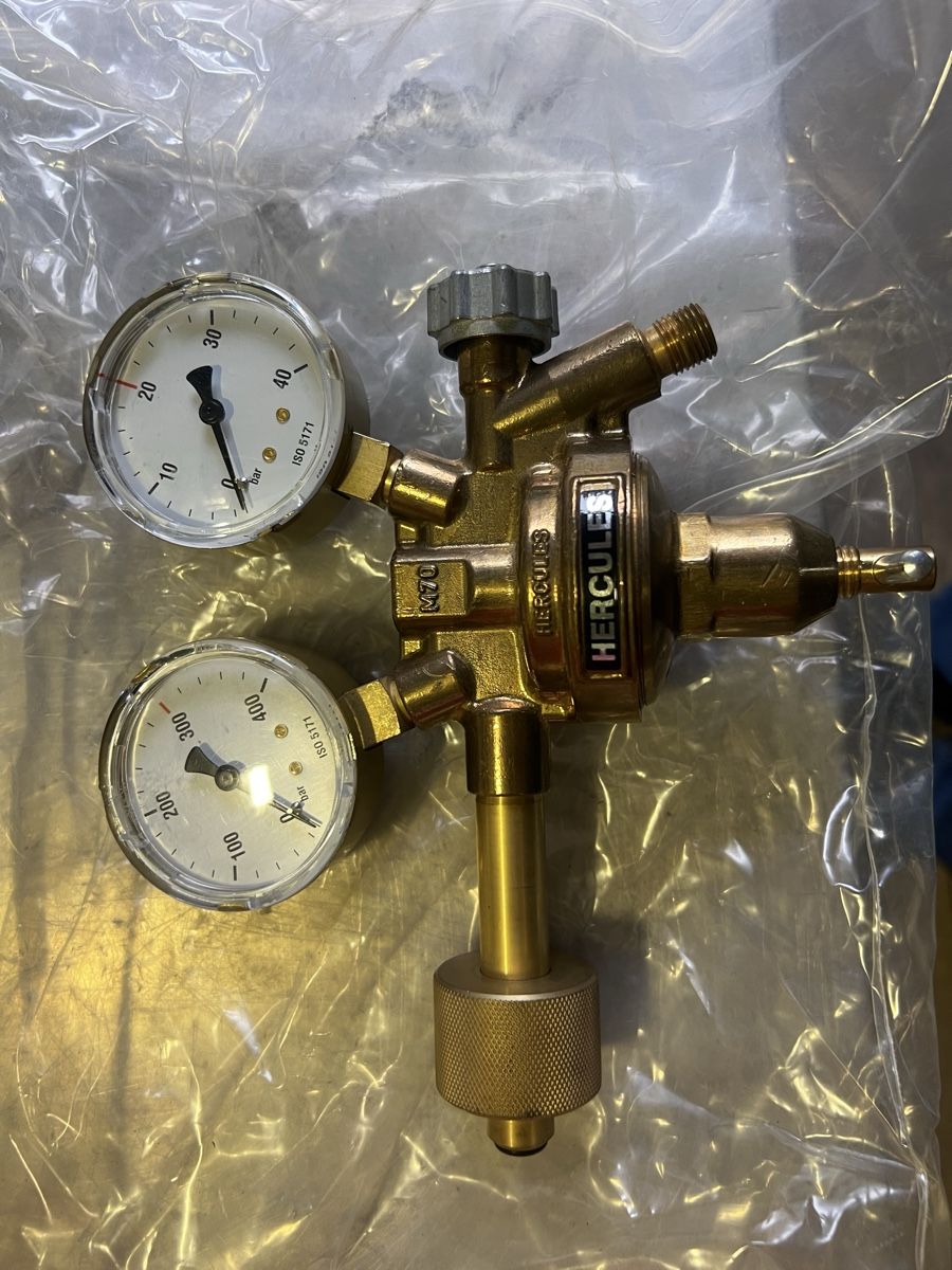Alle Werkzeuge: Druck Reduzier Ventil Manometer 1Lot – Gebraucht aus Wettingen von Wespi4 5