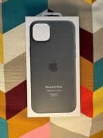 Apple iPhone 14 Plus Silicone Case MagSafe olive